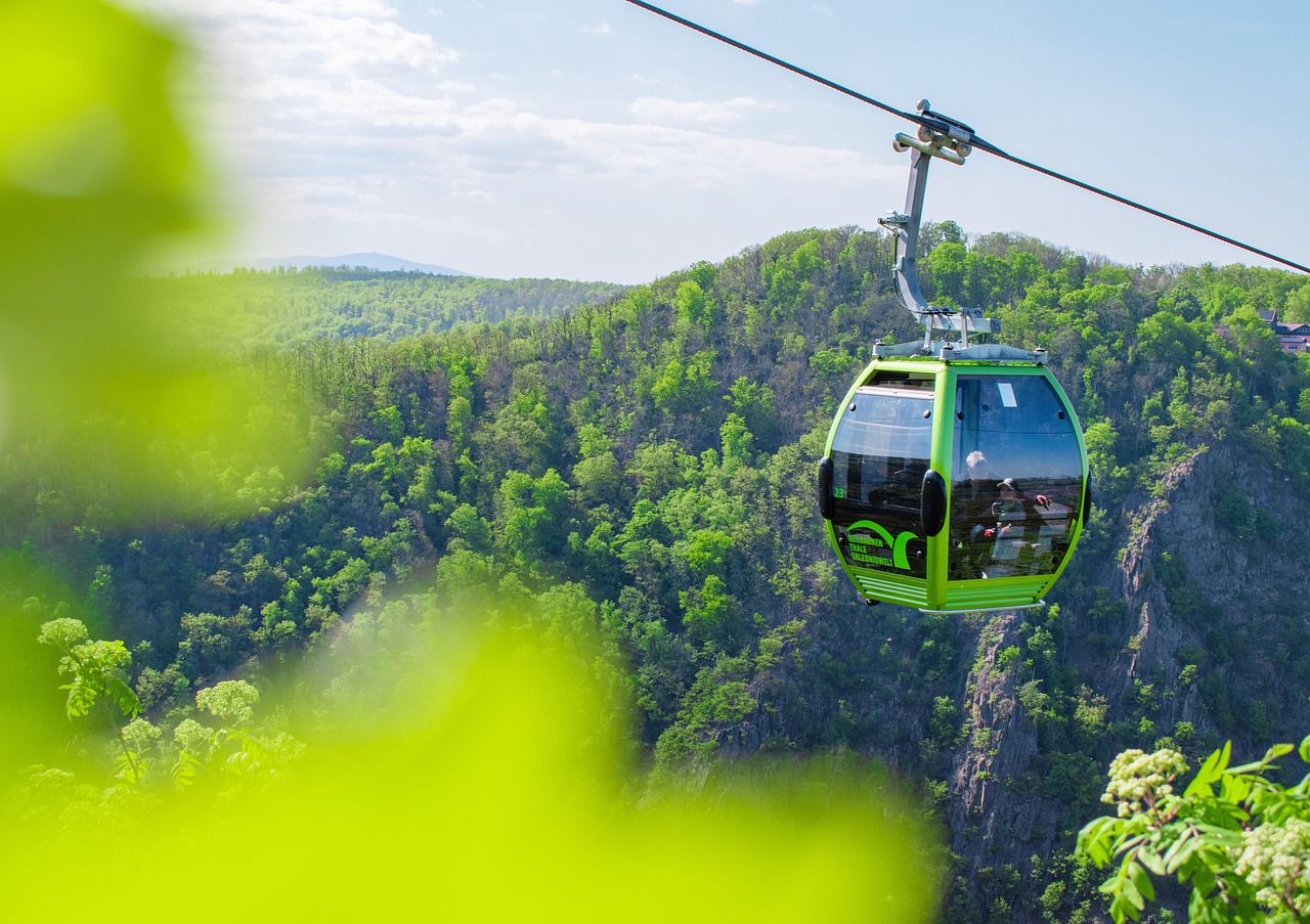 découvrez thales, un leader mondial des technologies avancées dans les domaines de la défense, de l’aérospatial, de la sécurité et du transport. innovant pour un monde plus sûr et connecté.