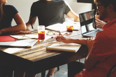 Relation d’affaires : Stratégies pour établir des partenariats solides