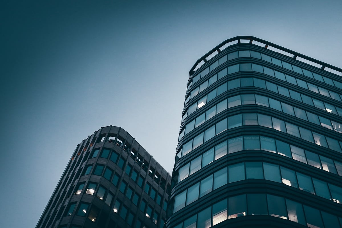 Comprendre les enjeux de la business intelligence pour les entreprises modernes